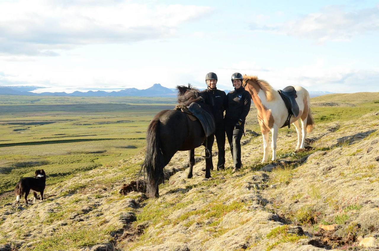Skalinn Between Gullfoss And Geysir - Myrkholt Farm Haukadalur Bagian luar foto