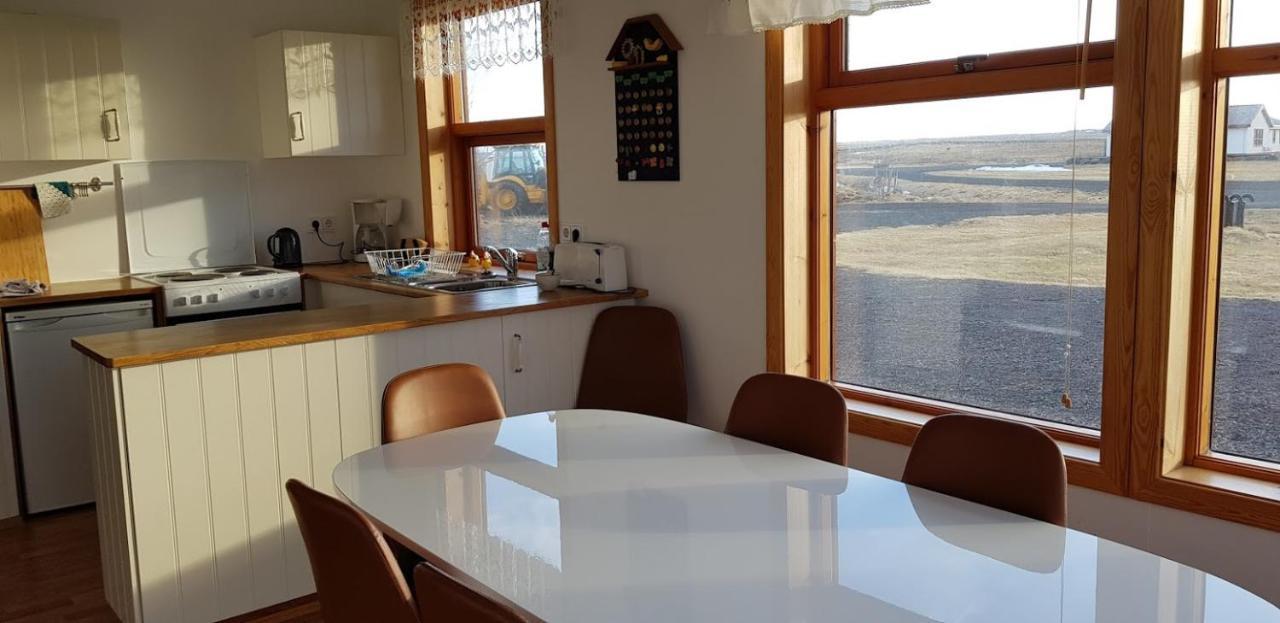 Skalinn Between Gullfoss And Geysir - Myrkholt Farm Haukadalur Bagian luar foto