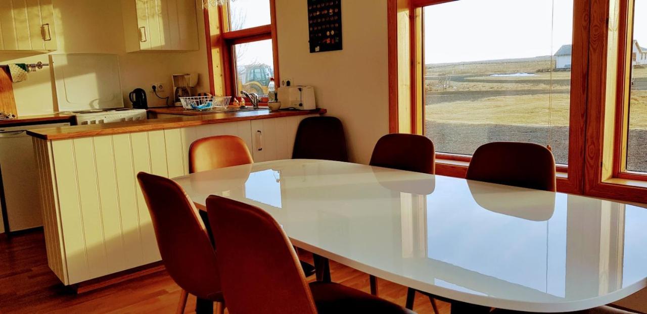 Skalinn Between Gullfoss And Geysir - Myrkholt Farm Haukadalur Bagian luar foto